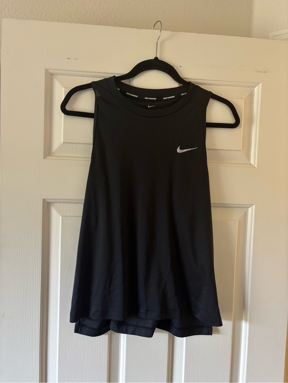 Nike Black Sleeveless Tank Top with Silver Swoosh